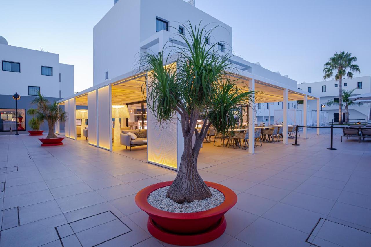 Migjorn Ibiza Suites & Spa Playa d'en Bossa Exteriör bild