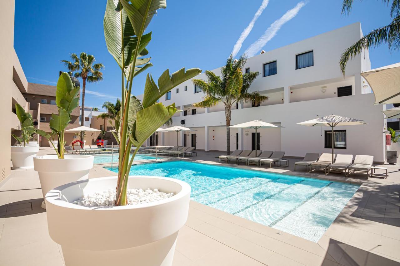 Migjorn Ibiza Suites & Spa Playa d'en Bossa Exteriör bild